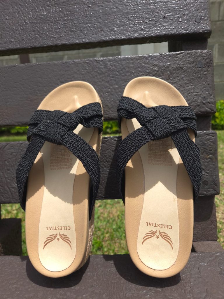 Sandalia Yute color Negro